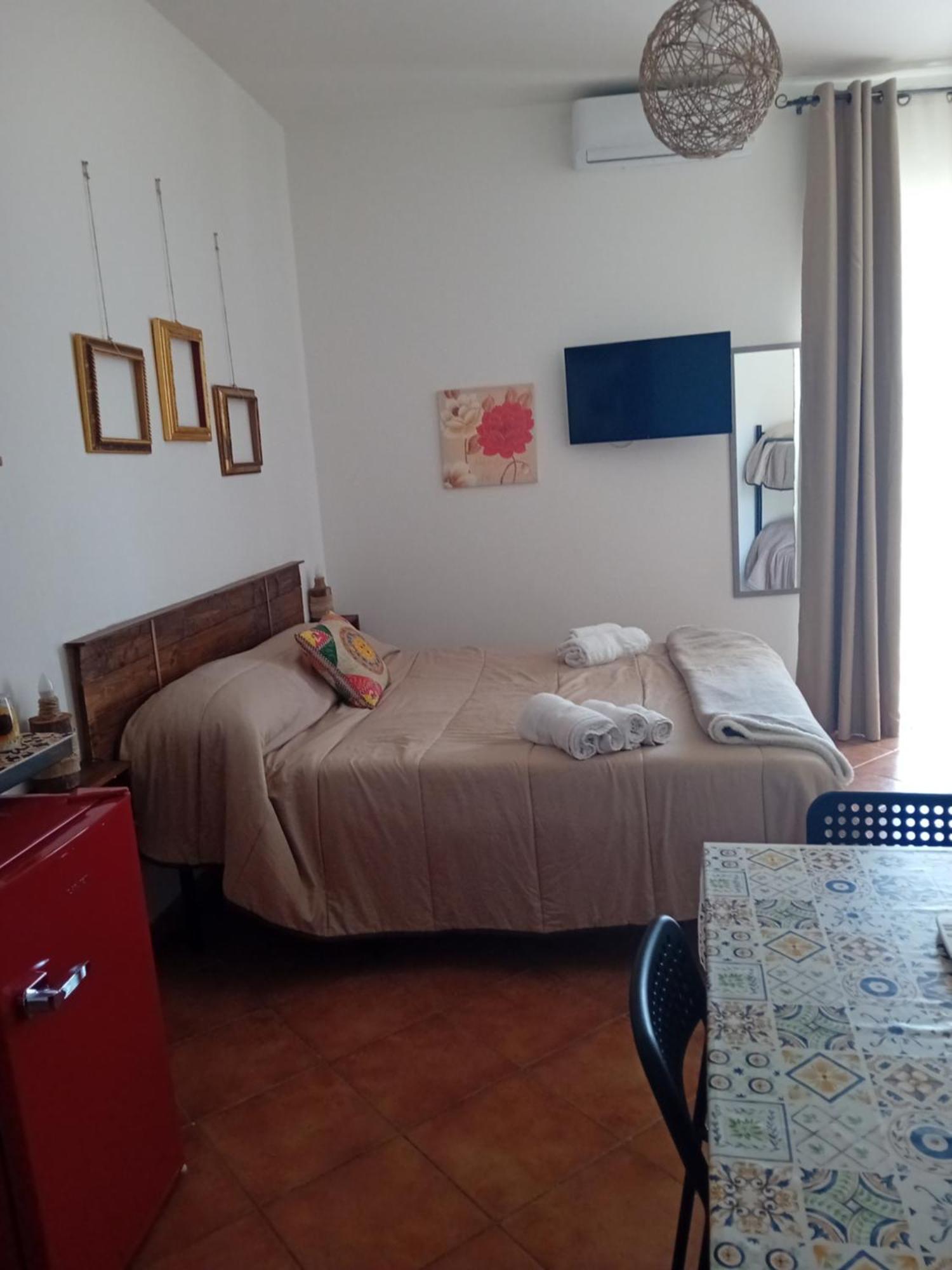 Bed & Breakfast Acquaviva Di Vullo Vincenzo Acquaviva Platani Стая снимка